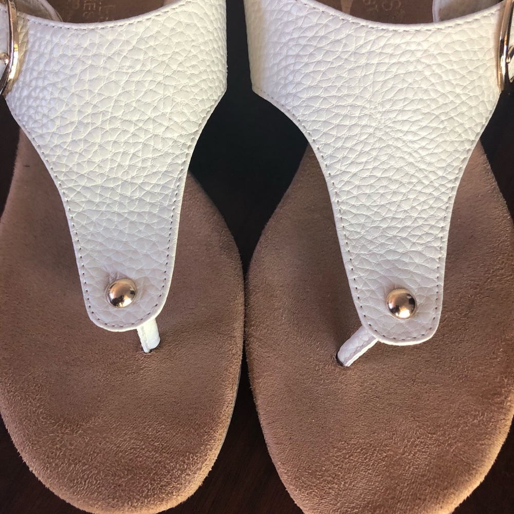 Cream Leather Sandler’s
